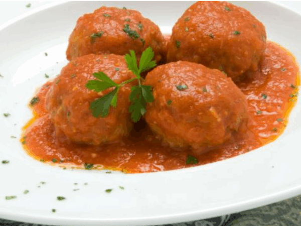 Albóndigas de ternera con tomate