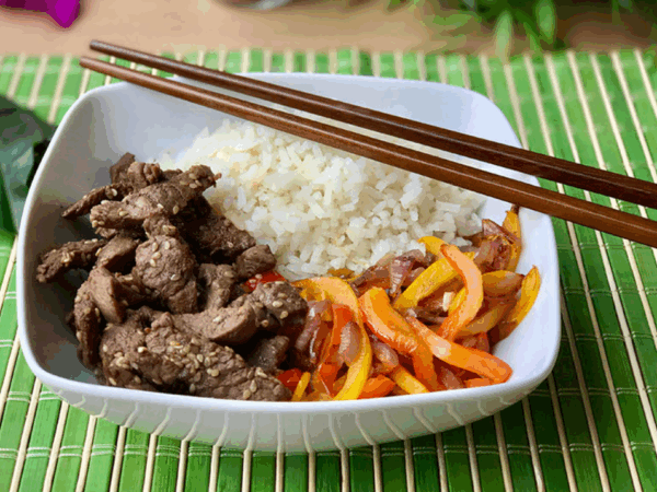 Arroz con ternera y pimientos