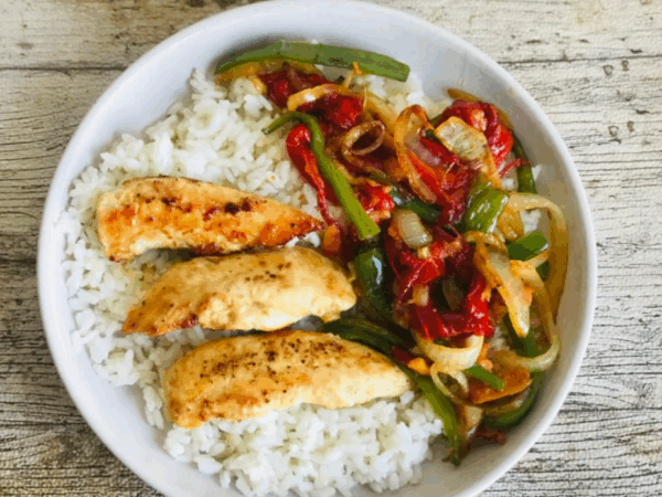 Arroz con pollo y pimientos