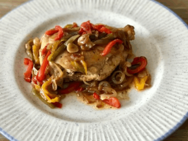 Pechuga de pollo con pimientos
