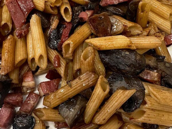 pasta con champiñones y jamon