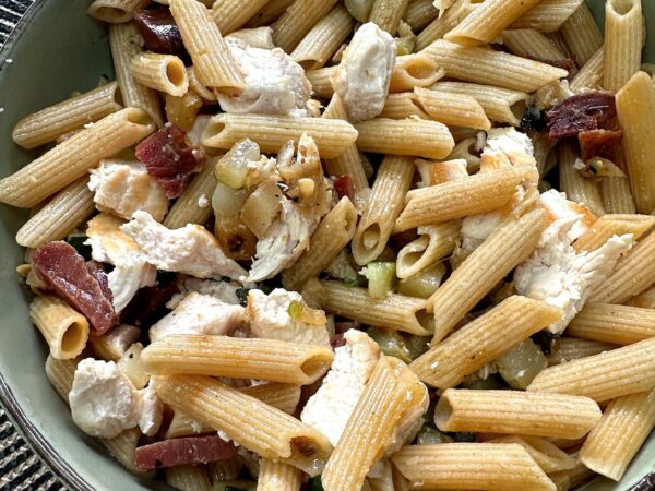 pasta integral con pollo calabacín y jamón